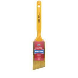 Wooster 1-1/2" Amber Fong Brown China Bristle Angle Sash Paint Brush