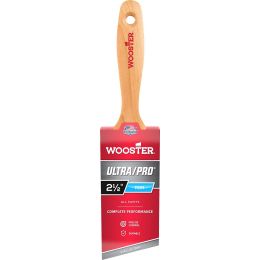 Wooster 2-1/2" Ultra/Pro Firm Angle Varnish Paint Brush