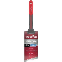 Wooster 2-1/2" Ultra/Pro Firm GripTech MAX Angle Sash Paint Brush