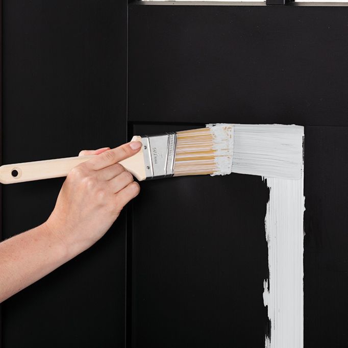 Rust-Oleum 1qt Satin White Stops Rust Door & Trim Water-Based Paint