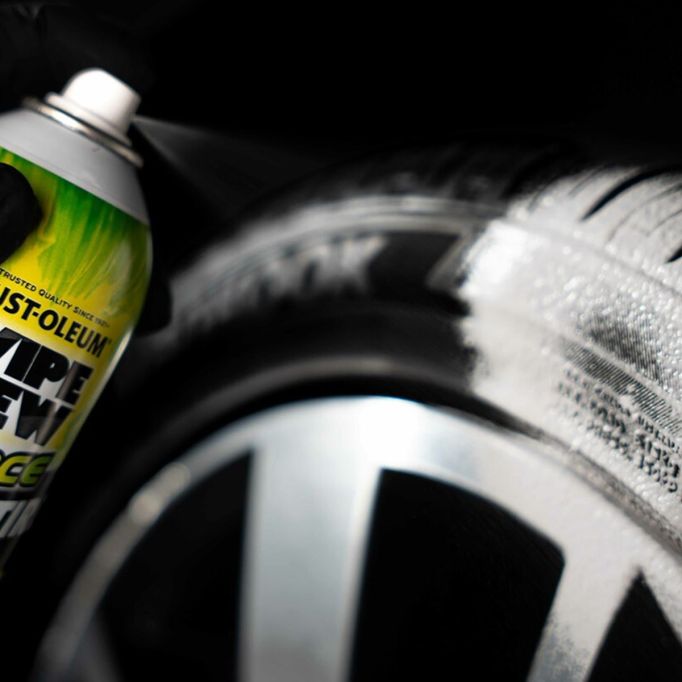 Rust-Oleum 20oz Wipe New Fierce Wheel And Tire Cleaner Spray