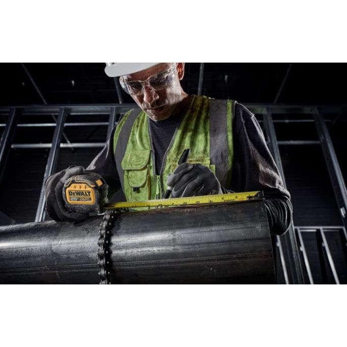 DeWalt 25' Tough Series Tape Measure