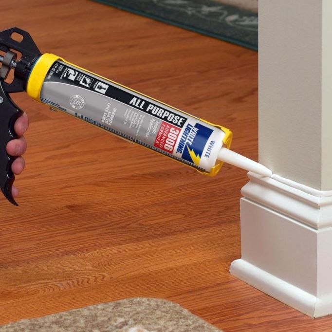T4P White Lightning 3006 White & Dripless Caulk Gun Bundle