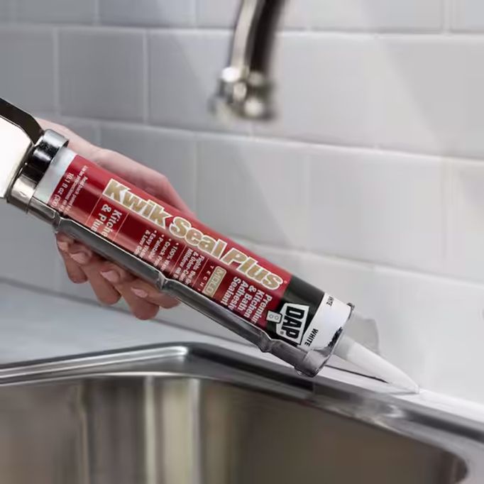 T4P DAP White Kwik Seal Plus & Dripless Caulk Gun Bundle