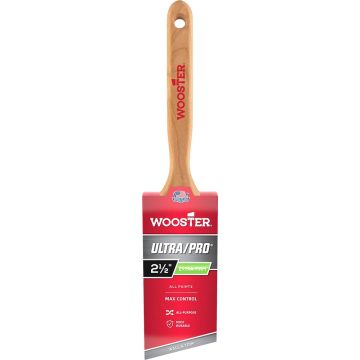 Wooster 2-1/2" Ultra/Pro Extra Firm Angle Sash Paint Brush