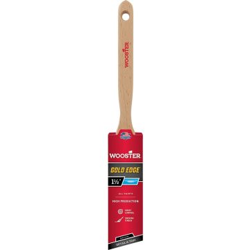 Wooster 1-1/2" Gold Edge Firm SemiOval Angle Sash Paint Brush