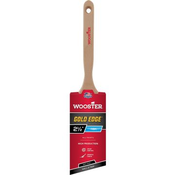 Wooster 2-1/2" Gold Edge Firm Semioval Angle Sash Paint Brush