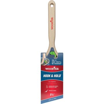 Wooster 2-1/2" Hook & Hold Angle Paint Brush