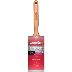 Wooster 2-1/2" Ultra/Pro Soft Flat Sash Nylon Brush